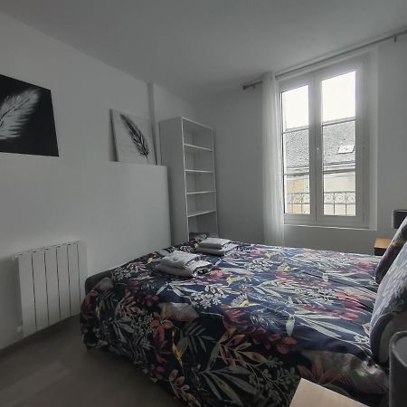 Appartement T3 Plume Hyper Centre D'Ernee Екстер'єр фото