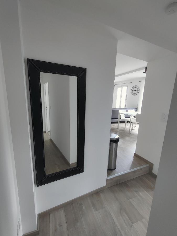 Appartement T3 Plume Hyper Centre D'Ernee Екстер'єр фото